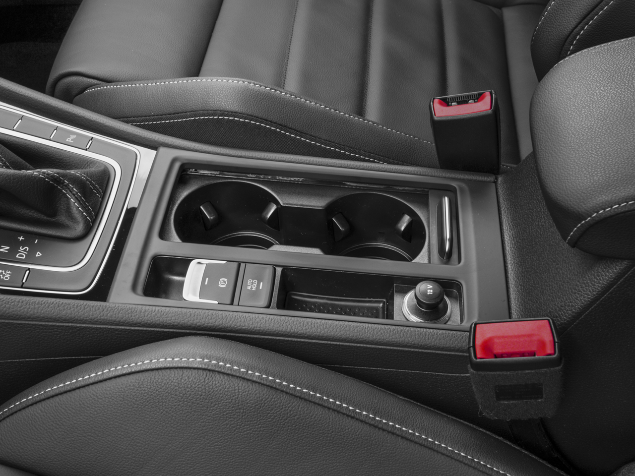 2017 Volkswagen Golf R DCC & Navigation 4Motion