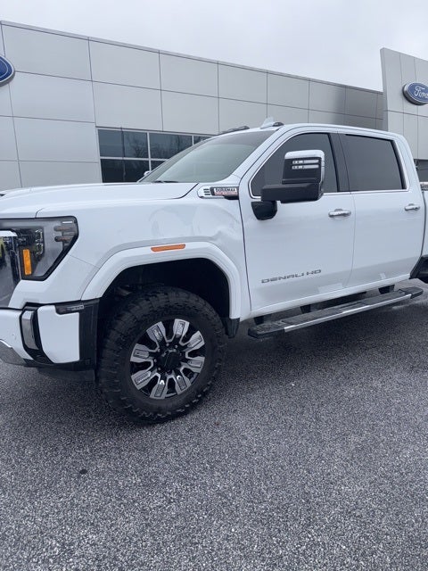 2024 GMC Sierra 2500HD Denali