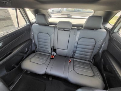 2026 Volkswagen Atlas Cross Sport 2.0T SEL R-Line Black