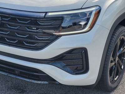 2026 Volkswagen Atlas Cross Sport 2.0T SEL R-Line Black