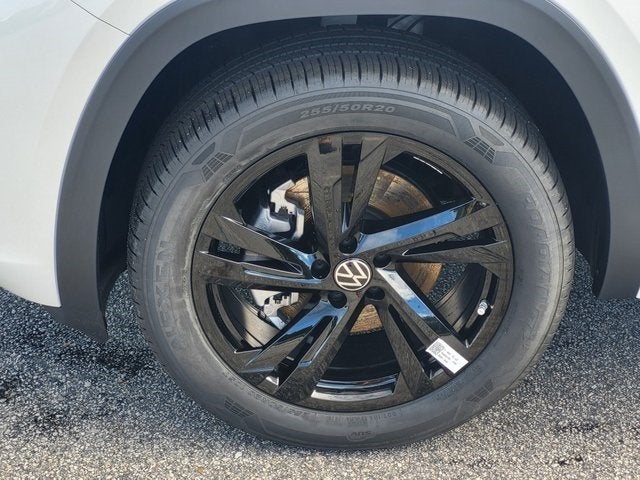 2026 Volkswagen Atlas Cross Sport 2.0T SEL R-Line Black