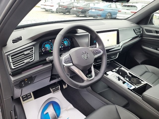 2026 Volkswagen Atlas Cross Sport 2.0T SEL R-Line Black