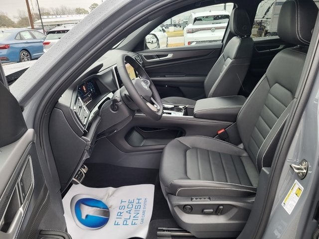 2026 Volkswagen Atlas Cross Sport 2.0T SEL R-Line Black