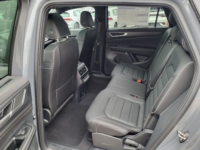 2026 Volkswagen Atlas Cross Sport 2.0T SEL R-Line Black