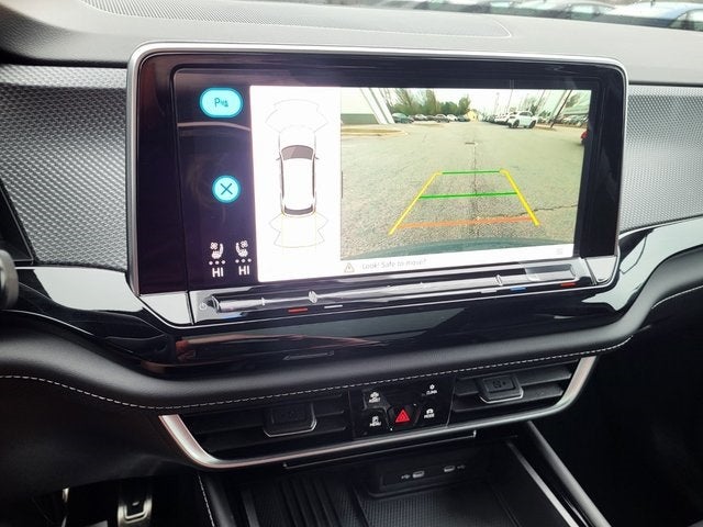 2026 Volkswagen Atlas Cross Sport 2.0T SEL R-Line Black