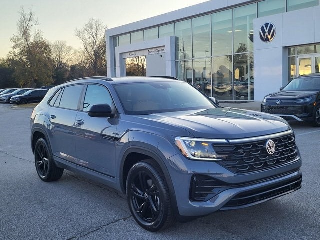 2026 Volkswagen Atlas Cross Sport 2.0T SEL R-Line Black