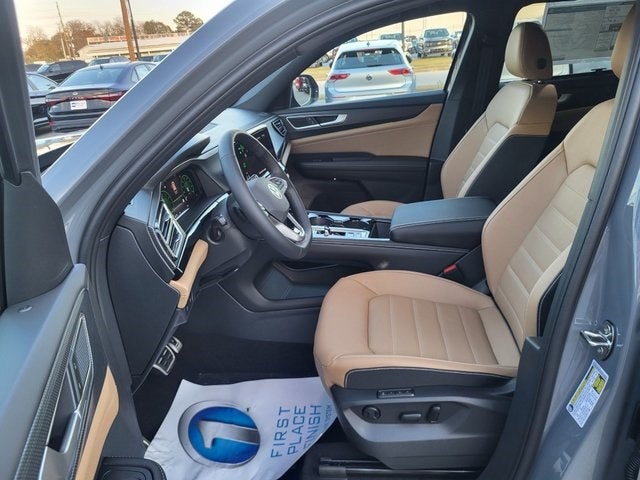 2026 Volkswagen Atlas Cross Sport 2.0T SEL R-Line Black