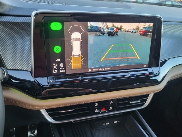 2026 Volkswagen Atlas Cross Sport 2.0T SEL R-Line Black