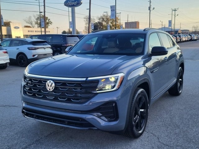 2026 Volkswagen Atlas Cross Sport 2.0T SEL R-Line Black