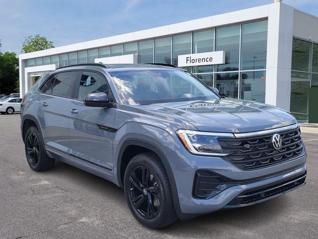 2026 Volkswagen Atlas Cross Sport 2.0T SEL R-Line Black