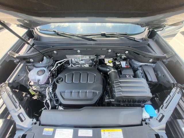 2026 Volkswagen Atlas Cross Sport 2.0T SEL R-Line Black