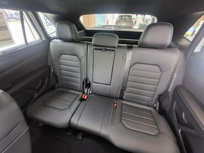 2026 Volkswagen Atlas Cross Sport 2.0T SEL R-Line Black