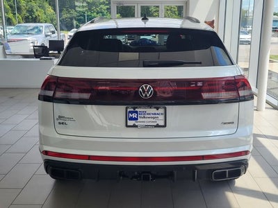 2026 Volkswagen Atlas Cross Sport 2.0T SEL R-Line Black