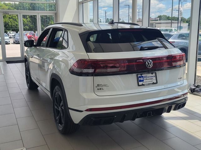 2026 Volkswagen Atlas Cross Sport 2.0T SEL R-Line Black