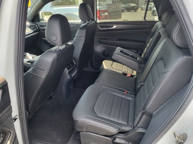 2024 Volkswagen Atlas Cross Sport 2.0T SEL R-Line