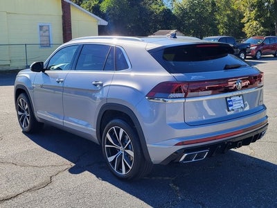 2026 Volkswagen Atlas Cross Sport 2.0T SEL Premium R-Line