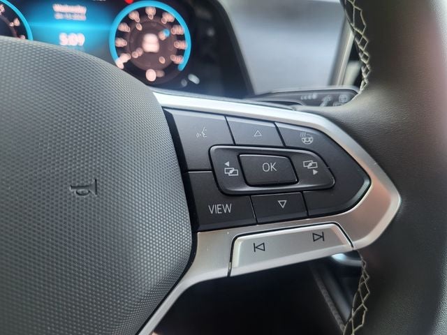 2025 Volkswagen Atlas Cross Sport 2.0T SE w/Technology