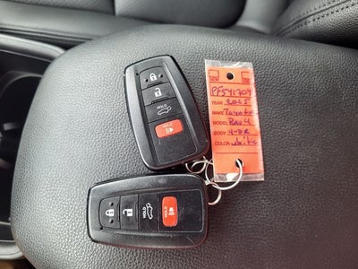 2025 Toyota RAV4 XLE
