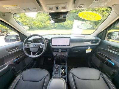 2025 Ford Maverick Lobo Standard