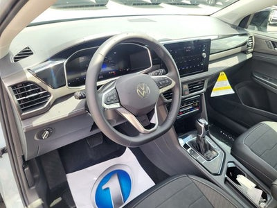 2026 Volkswagen Taos 1.5T SE Black