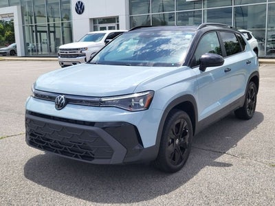 2026 Volkswagen Taos 1.5T SE Black