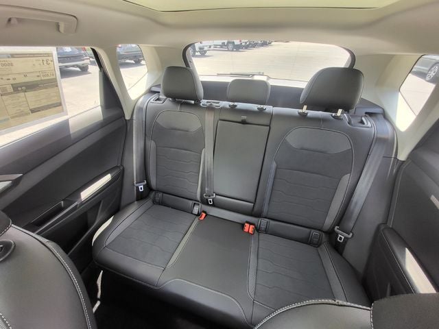 2026 Volkswagen Taos 1.5T SE Black