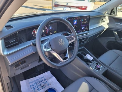 2026 Volkswagen Tiguan 2.0T SE