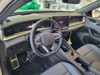 2026 Volkswagen Tiguan 2.0T SE R-Line Black