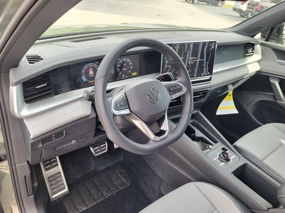 2026 Volkswagen Tiguan 2.0T SE R-Line Black