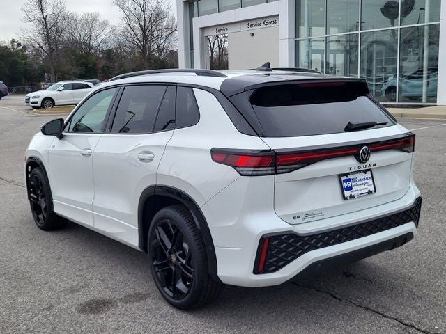 2026 Volkswagen Tiguan 2.0T SE R-Line Black