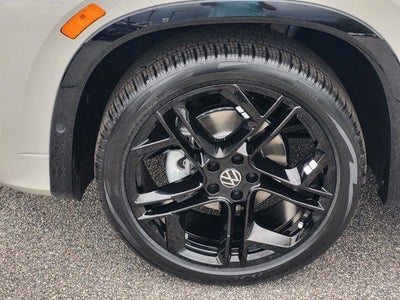 2026 Volkswagen Tiguan 2.0T SE R-Line Black