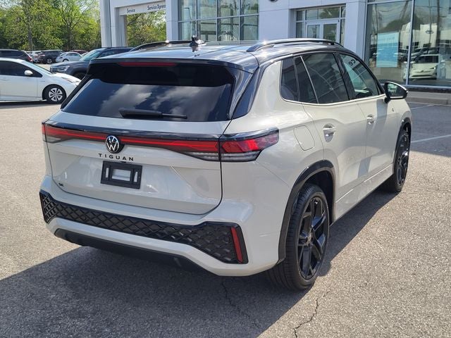 2026 Volkswagen Tiguan 2.0T SE R-Line Black