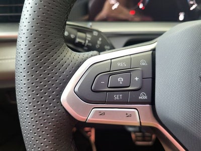 2026 Volkswagen Tiguan 2.0T SE R-Line Black