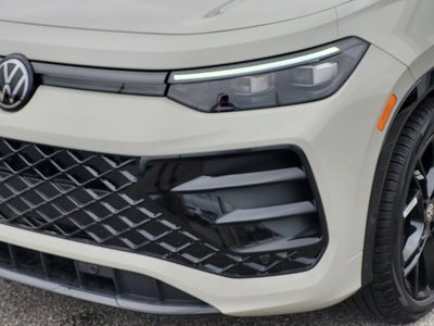 2026 Volkswagen Tiguan SE R-Line Black