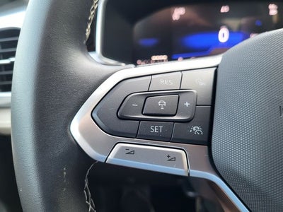 2025 Volkswagen Taos 1.5T SE