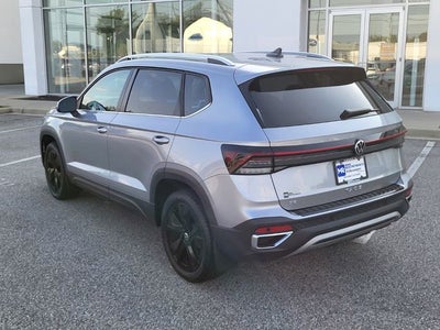 2025 Volkswagen Taos 1.5T SE