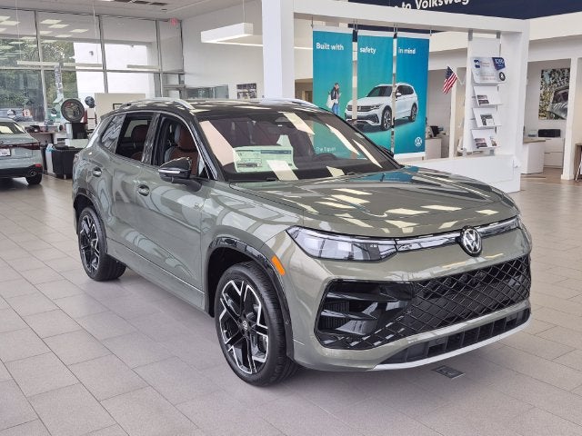 2026 Volkswagen Tiguan SEL R-Line Turbo