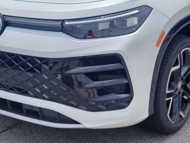 2026 Volkswagen Tiguan 2.0T SEL R-Line Turbo