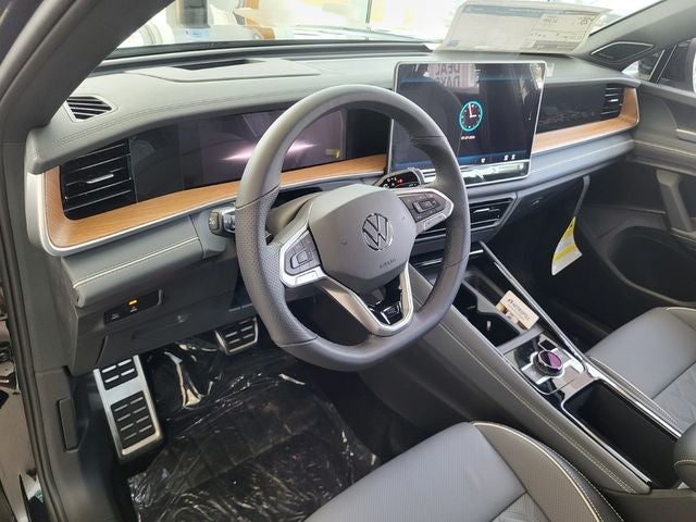 2026 Volkswagen Tiguan 2.0T SEL R-Line Turbo