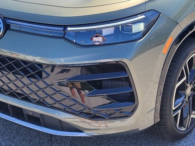 2026 Volkswagen Tiguan SEL R-Line Turbo