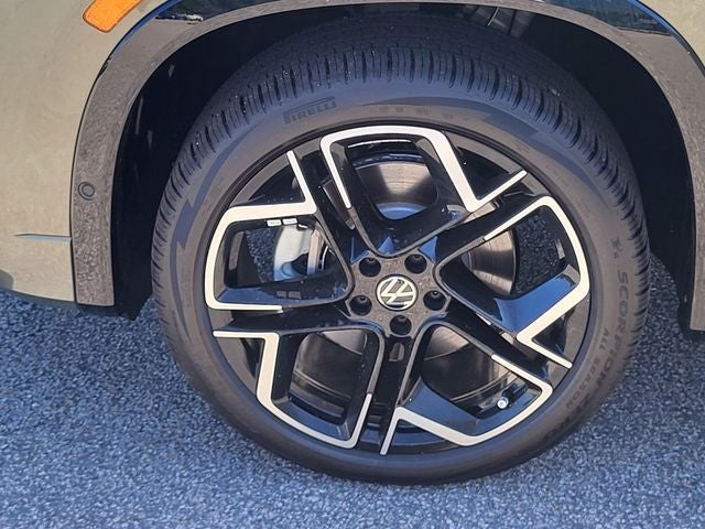 2026 Volkswagen Tiguan SEL R-Line Turbo