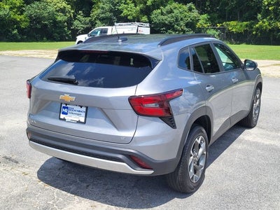 2025 Chevrolet Trax LT