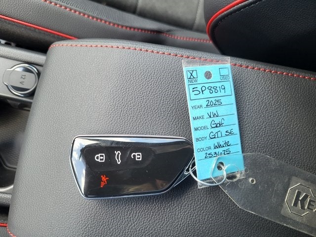 2025 Volkswagen Golf GTI 2.0T SE