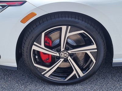 2025 Volkswagen Golf GTI 2.0T SE