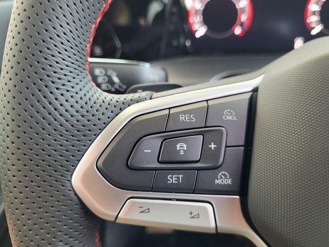 2025 Volkswagen Golf GTI 2.0T SE